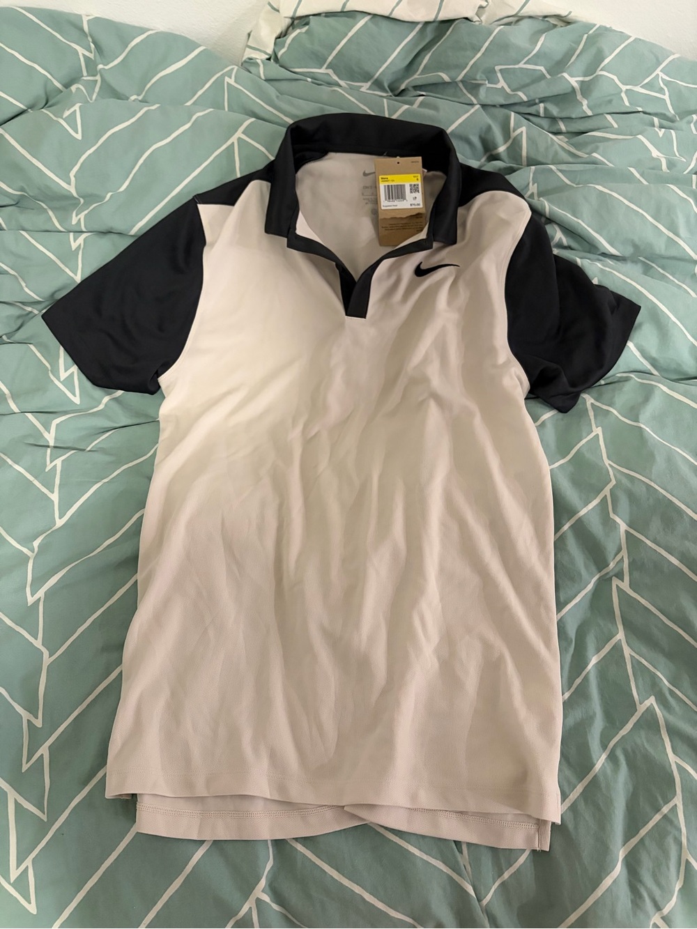 Nike men’s beige and Black golf Polo Top size s nwt